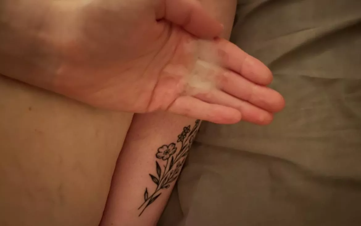 How many loads are in my hand? posted by kittykatlikestoplay