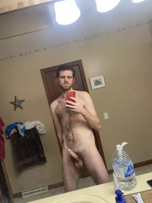 I love taking pics after my shower 😅 by luhfluke