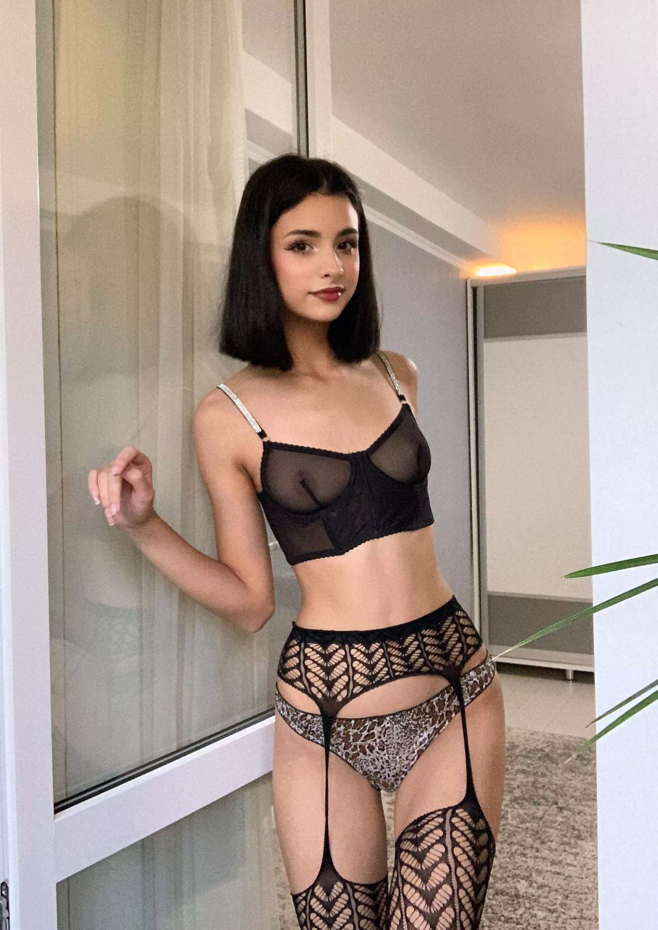 I'm a tiny brunette, please be gentle with me posted by tubbydeducs