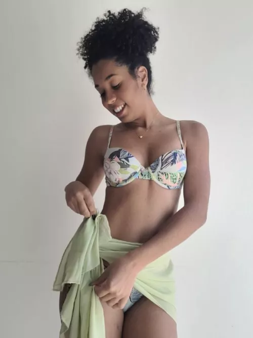 Let's go to the pool to get wet today by charl0t33