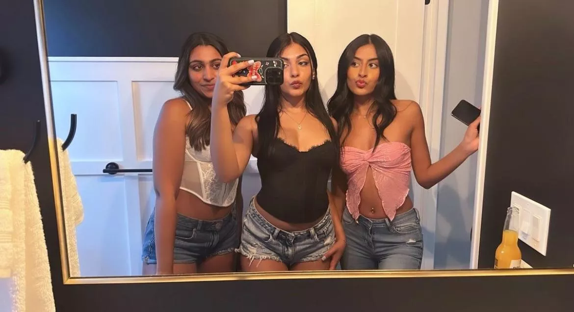 Sexy brown girls posted by Mysterious-Green-538