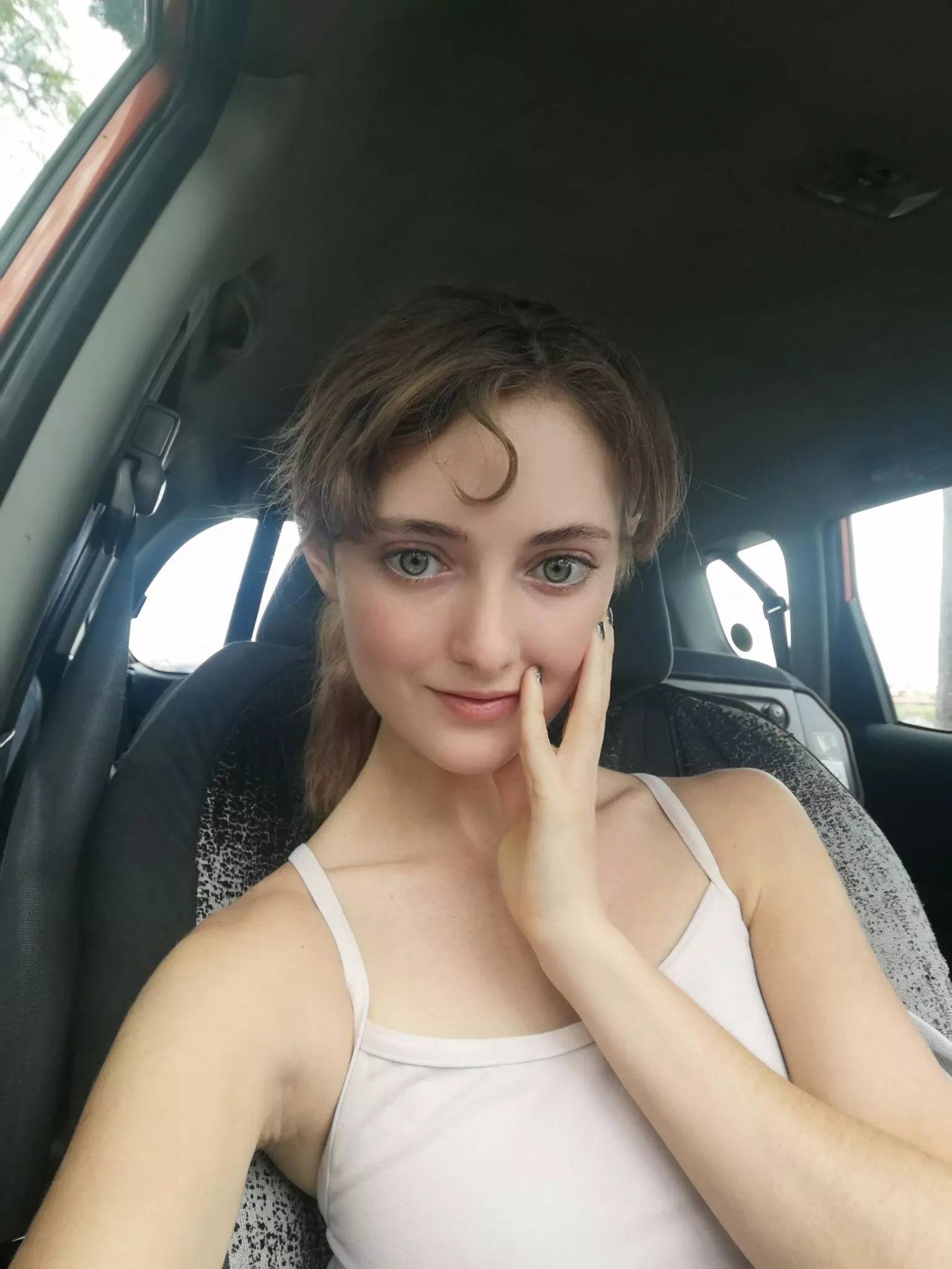 Sexy but not vulgar is my signature vibe. I've mastered the art of allure without crossing any lines. F18 posted by dewcarrot