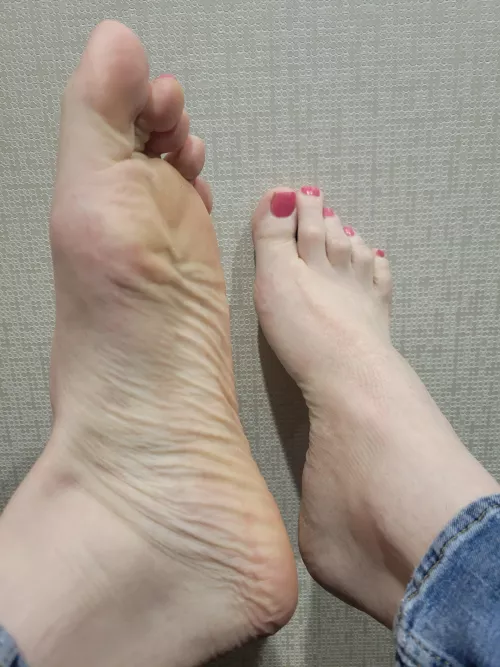 Sole plus toes by Feet4All2See