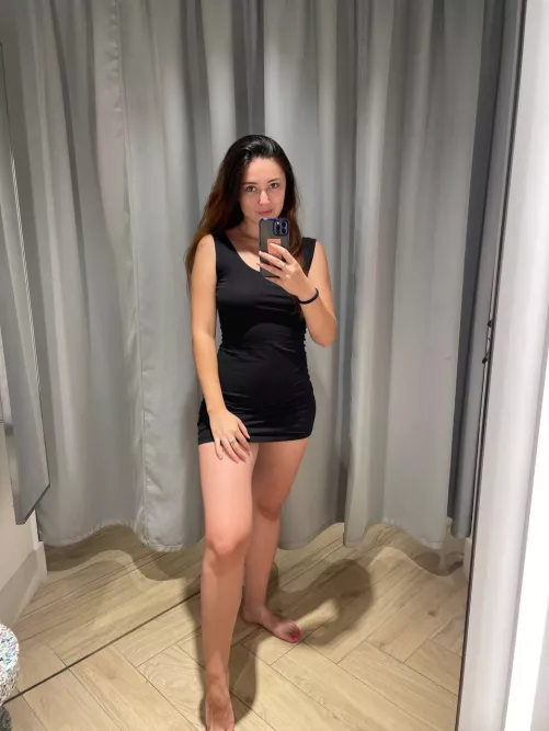 That slutty girl wants to be squeezed under your weight by overreduce468