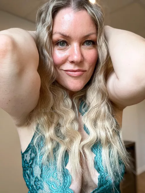 This is my come get me look (F) by thelacierae