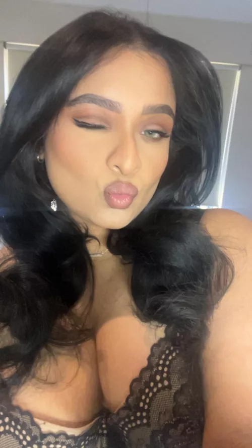 Who doesn’t like a little bit of black lace by Southern-Front-2291