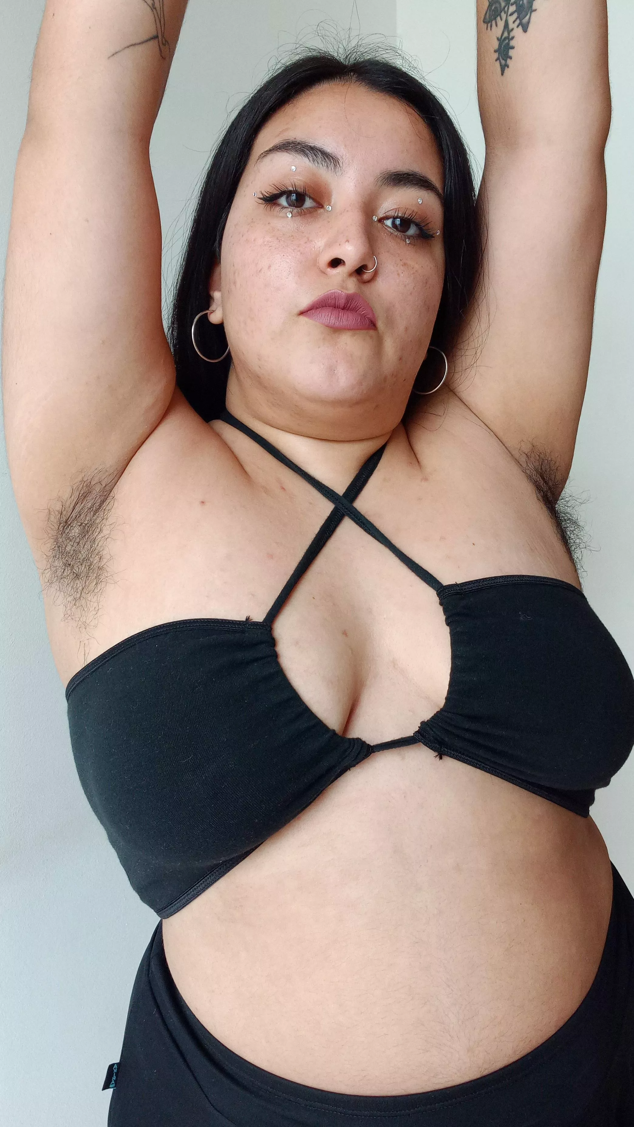 You have to sniff and then lick posted by _littlecherryyy