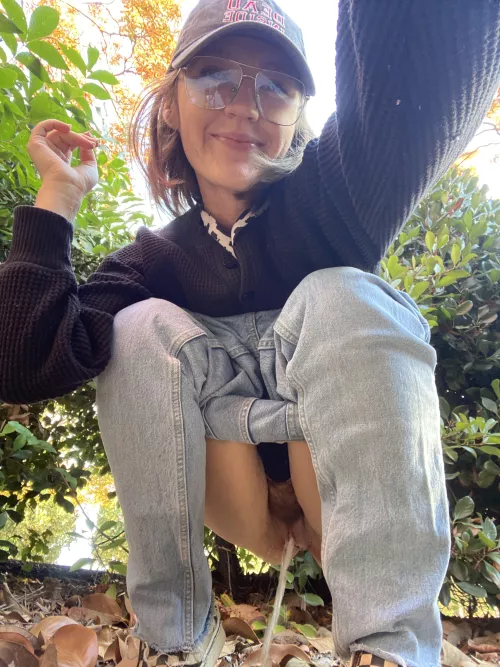 You should be licking my peeing pussy 😋 by SpitInMyMouth420_