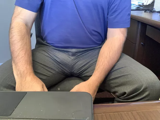 48 @g_jacobs5672 clean cut masc bi curious professional, like to chat, low key and laid back by GrantN9595