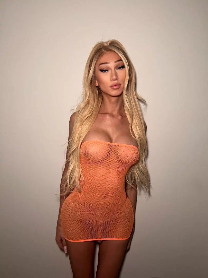 a guy rejected me after knowing i had a dick under my dress, does it matter to you? by Alexandragfa