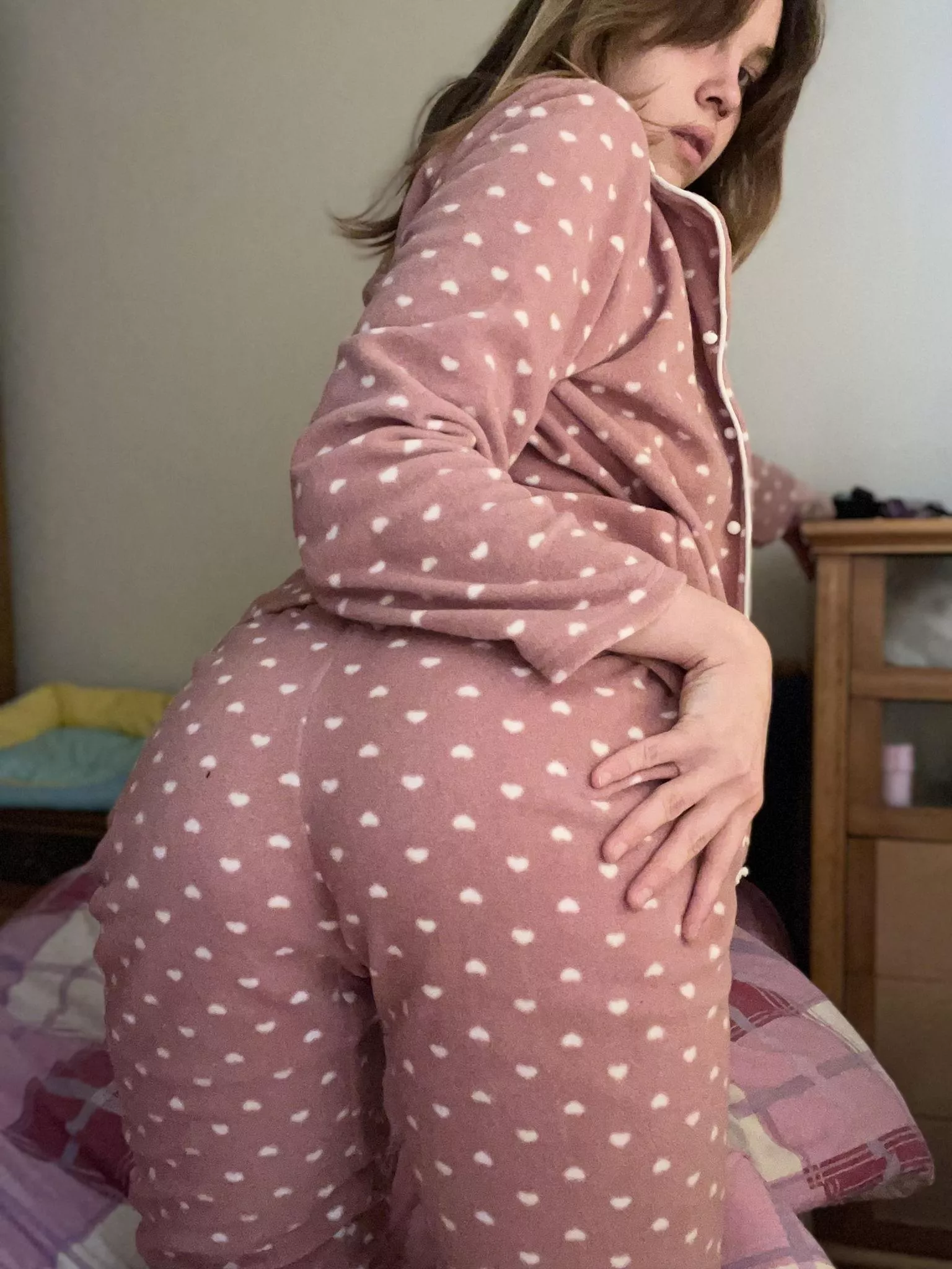 Available on a first-come, first-served basis posted by sweetannexo