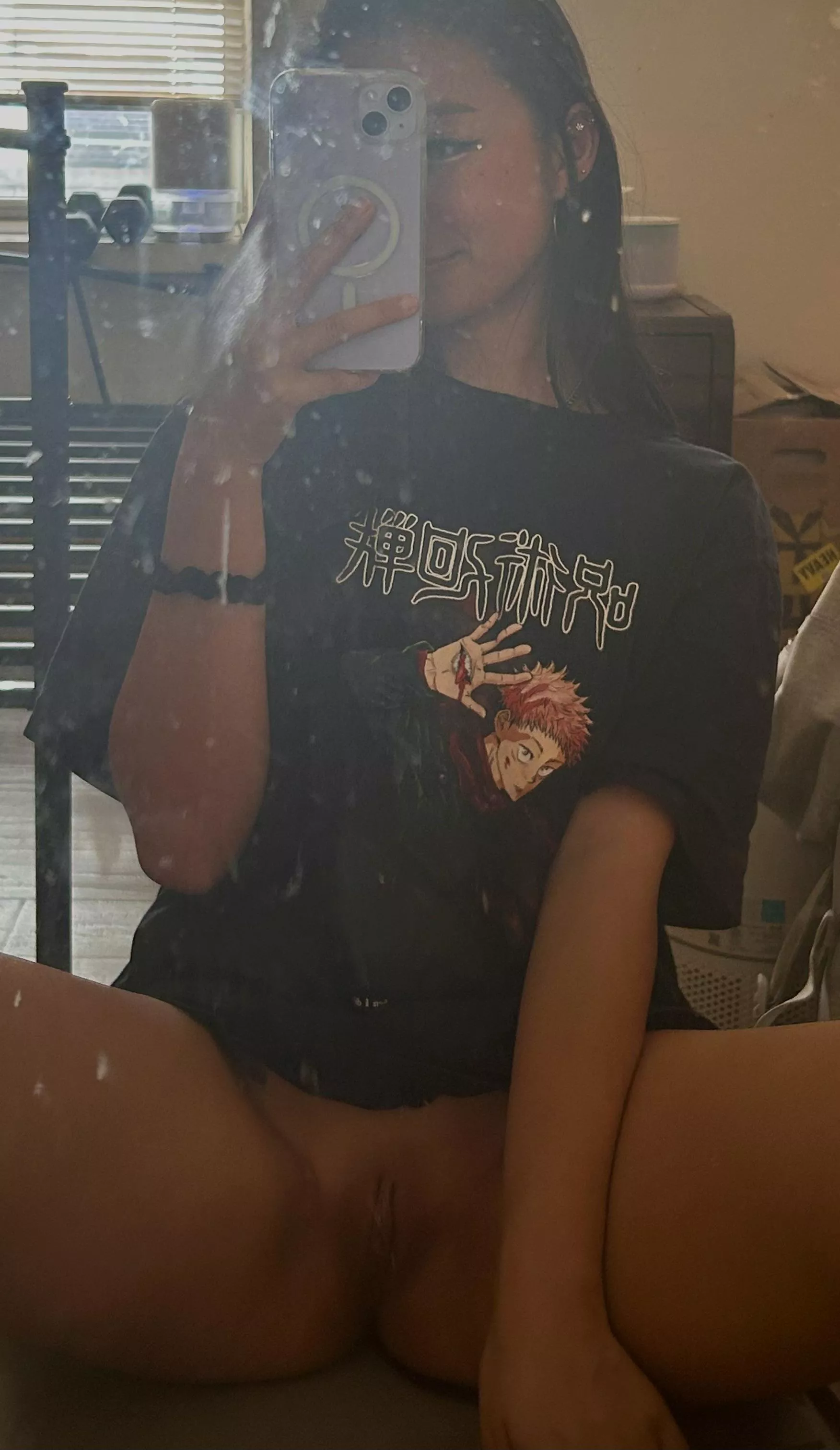 Do you think u could lick this pussy for me😈 posted by vanessabbyg