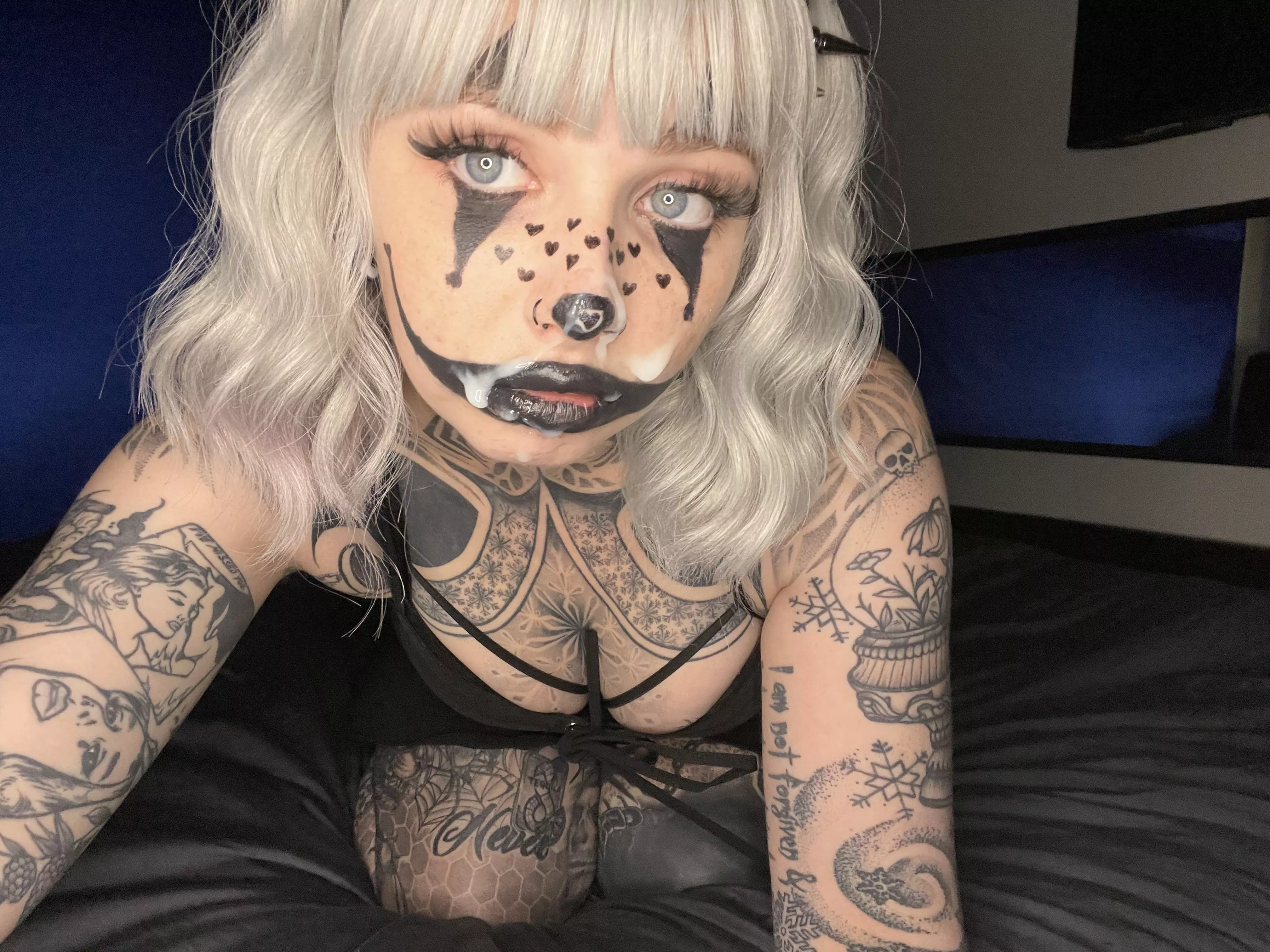 Girlfriend or one night stand posted by SGracelyn