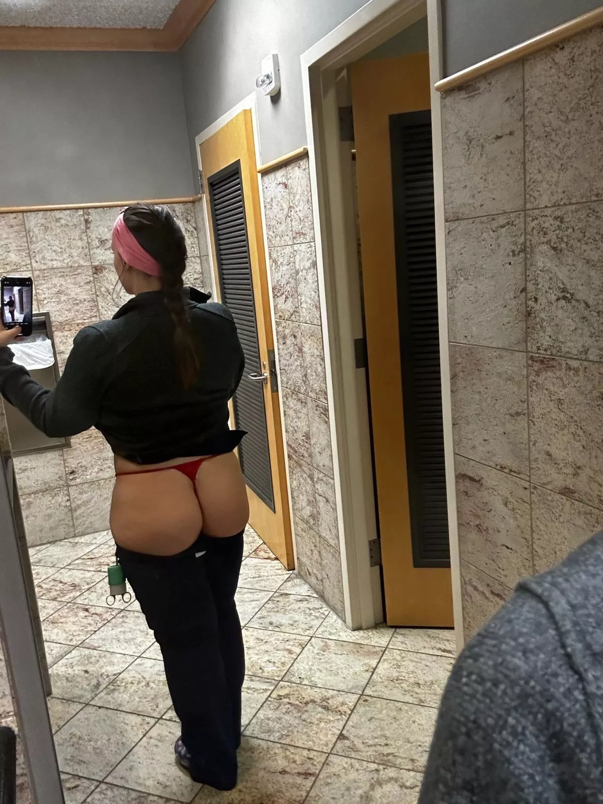 I'd love to get you hard in the work bathroom posted by NaughtyNurseRoxanne