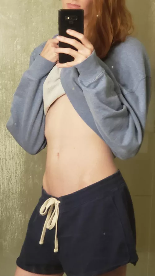 i'm not very good at taking selfies :/ by l-e-m-a-r