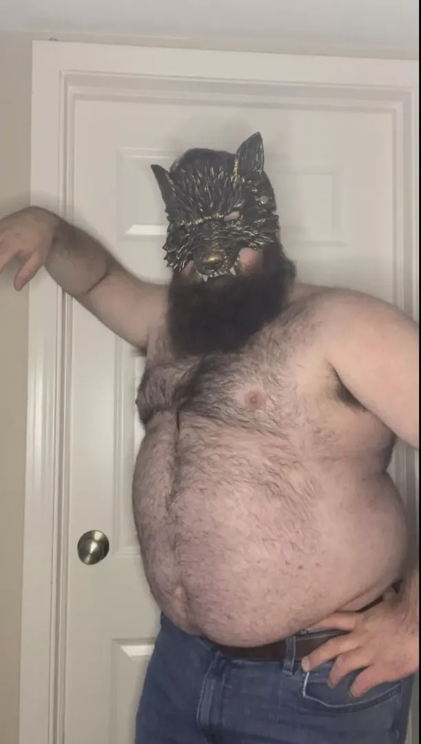 Is a werewolf better than a bear?(31) posted by BigBeardandBelly
