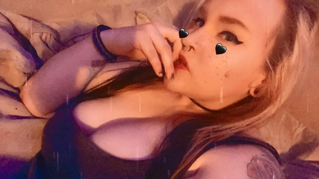 Miss Lolita (@missxlolita420) [Snapchat] posted by missxlolita