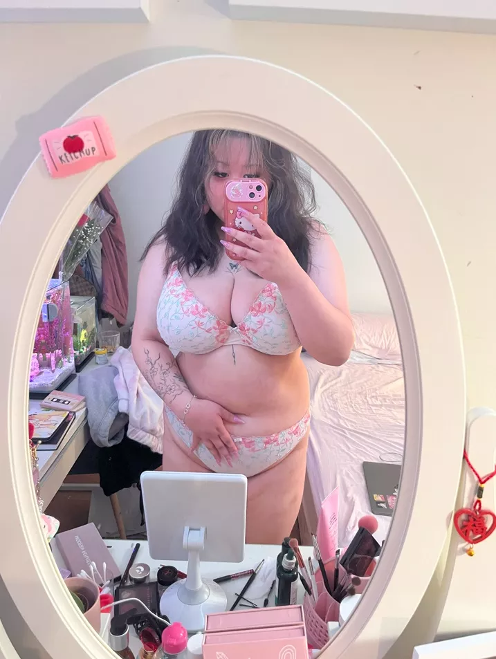 My tits are more than a mouthful posted by RummyGum