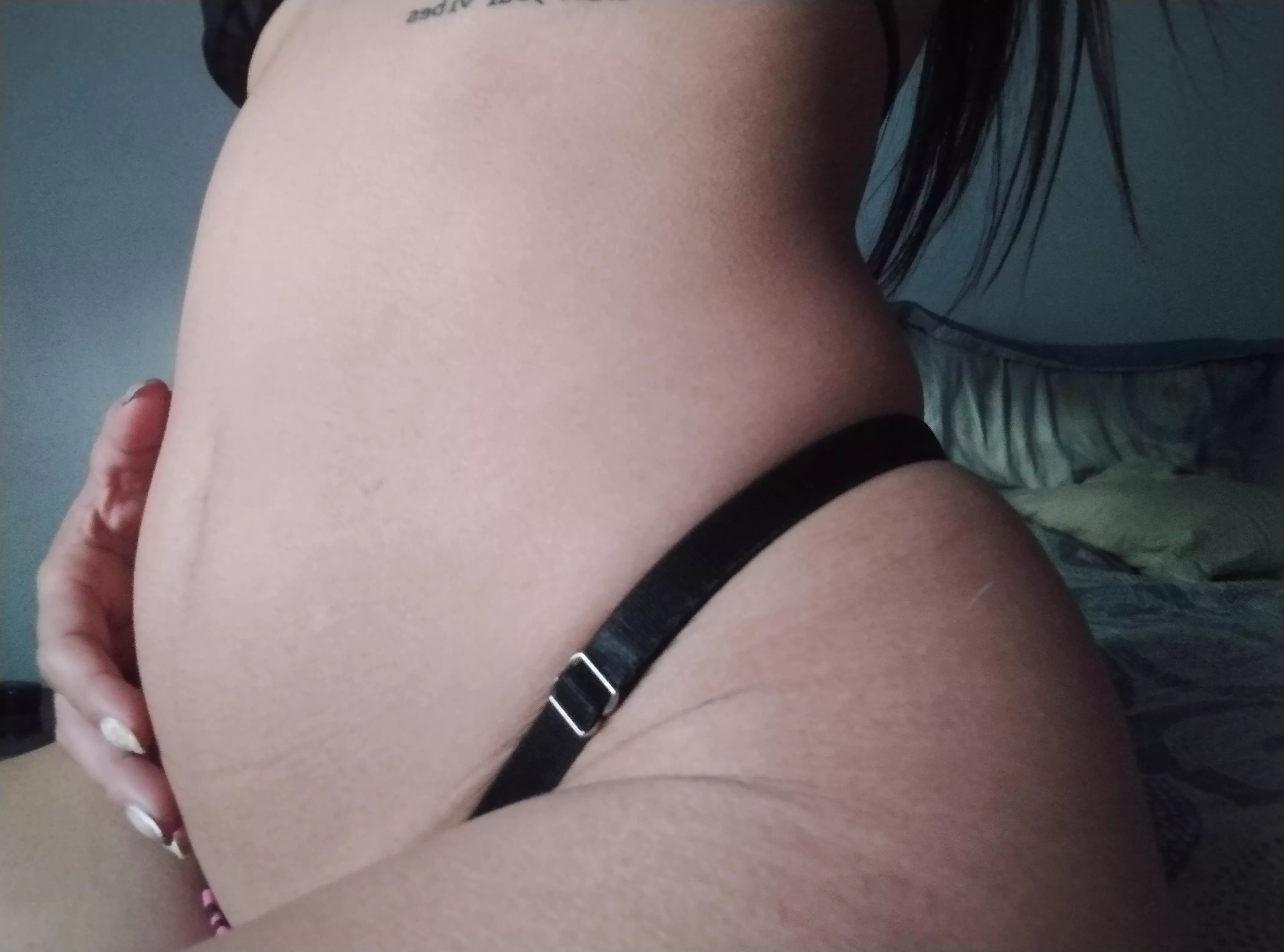 What would you do with my belly? 🔥👀 posted by Plus_Ad7009