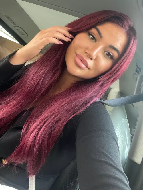 20 year old babe IUTR by PossibleProminence