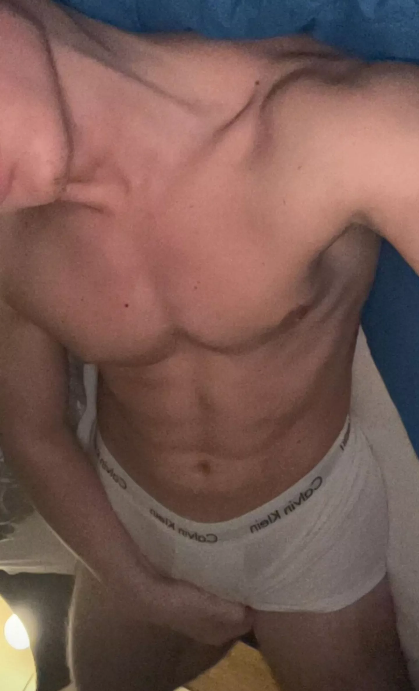 24 I wanna videochat with someone posted by swimboyx99