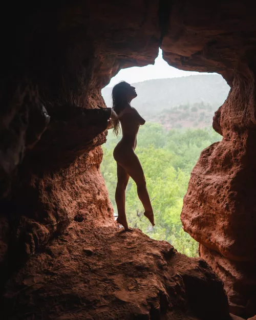 A portal in Sedona by chlobodyyy