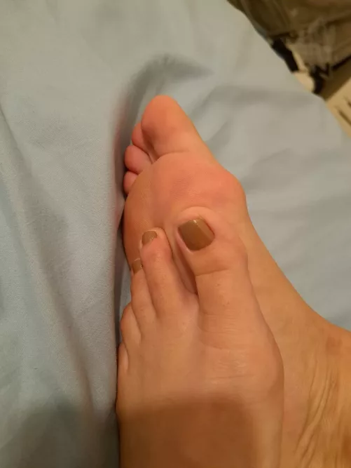 Do you like painted nails? by Violet_baddie