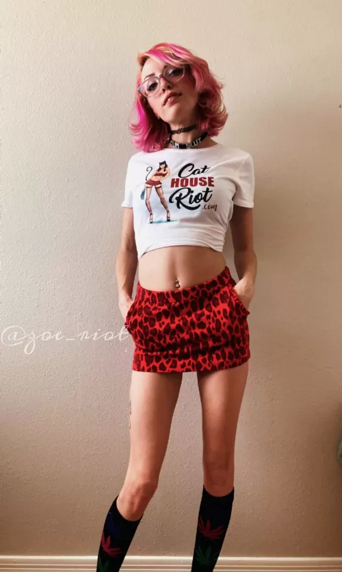 Feeling cute in this outfit :) by Zoe_Riot