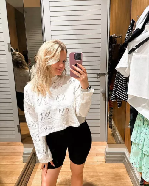 Hello :) by VennieSweet