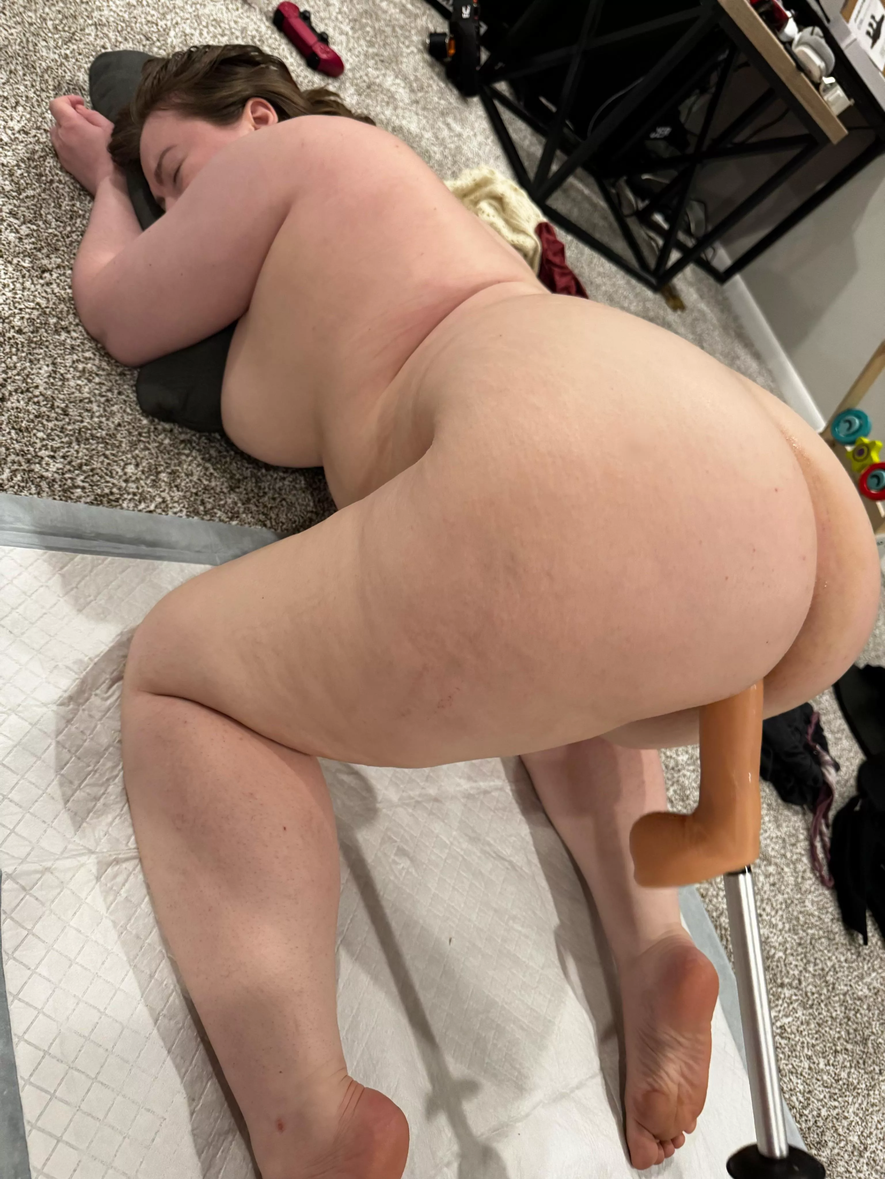 my big ass in doggy posted by PennythePAWG
