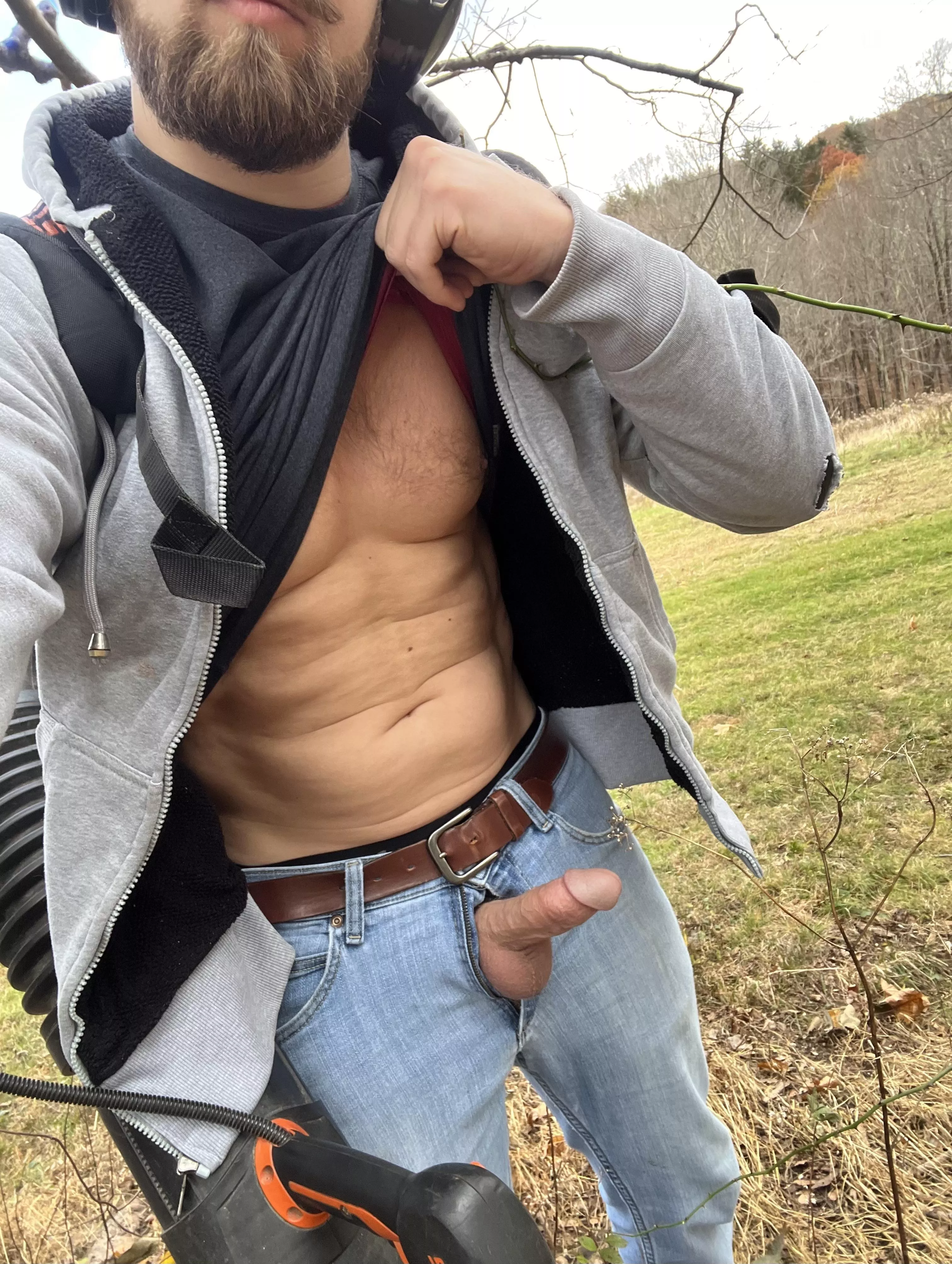 Thick dad posted by mus1ache