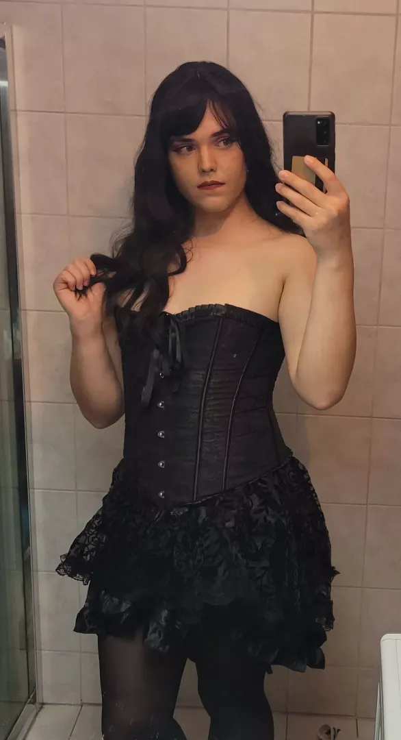 This is how far I could feminize myself. Do you want to push me further? posted by NorthernSnowflower