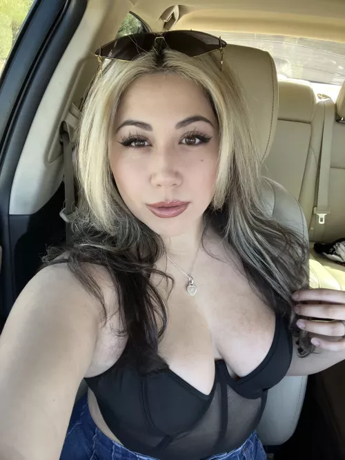 What would a naughty girl do to impress you? by itchygrouping