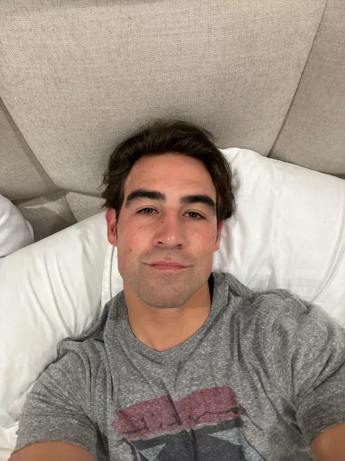 who wants to cuddle by Chrishahnofficial