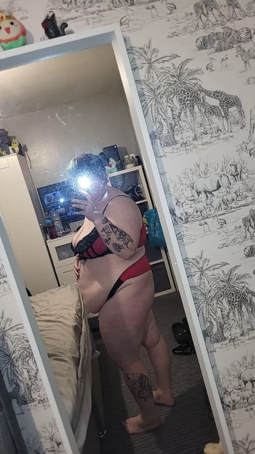 Can you tell I’m full ❤️ by Emobabee0