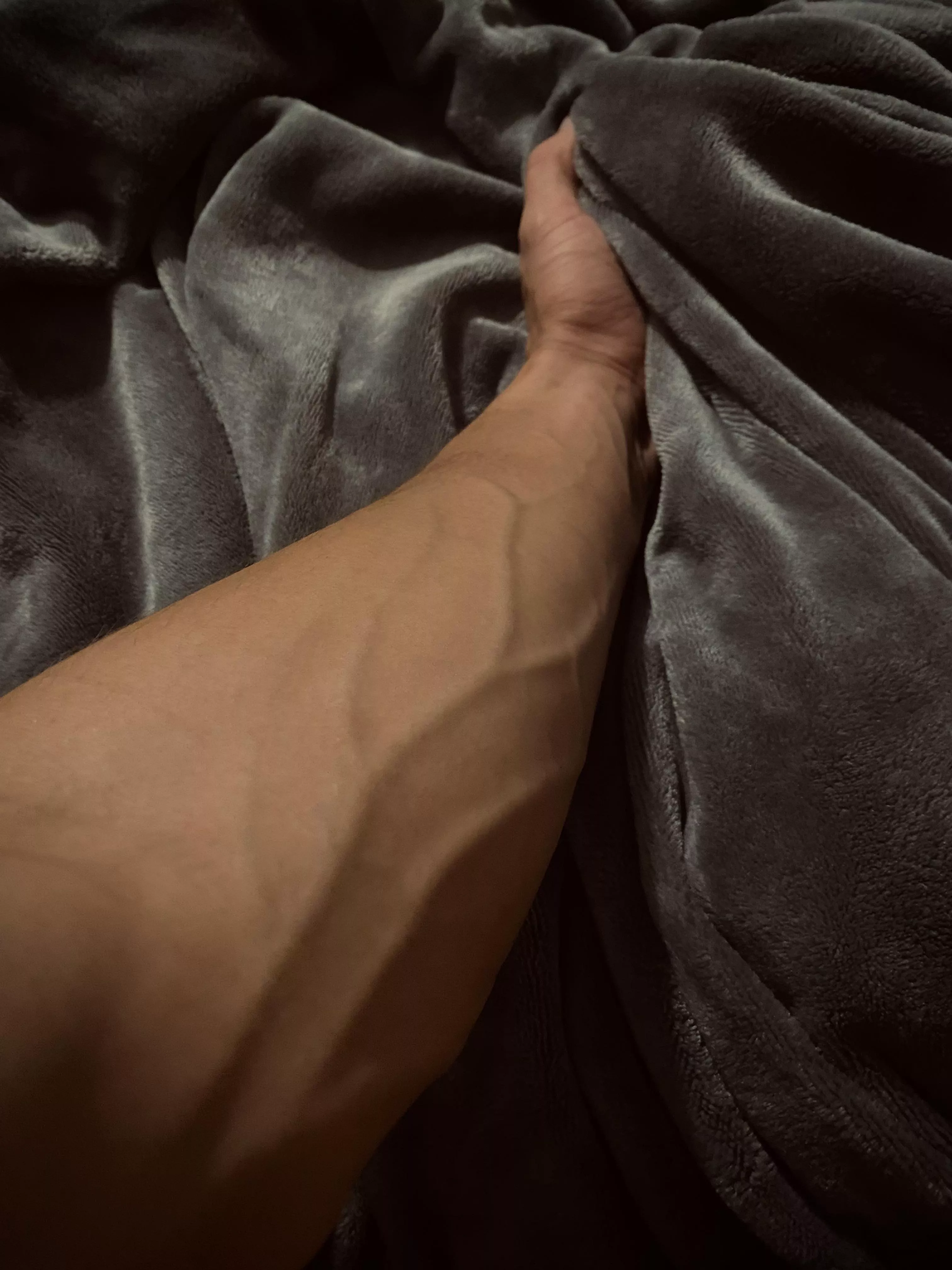 come join me under this warm blanket posted by skinnysebastian