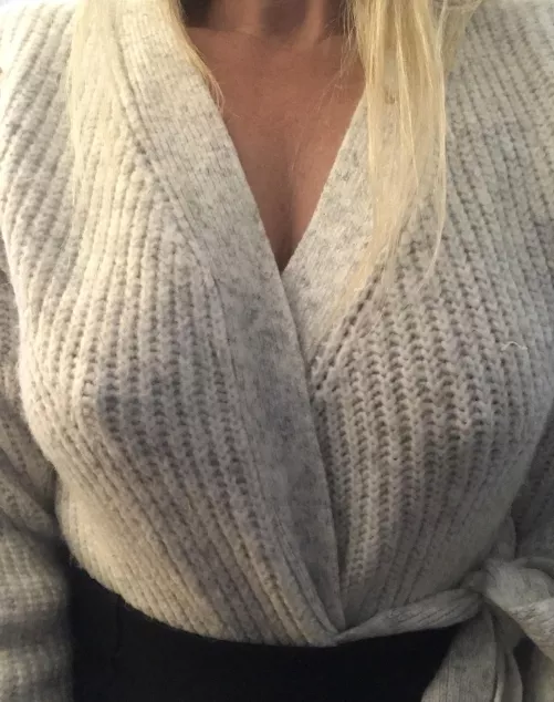 Cosy weekend vibes by bankruptparrot