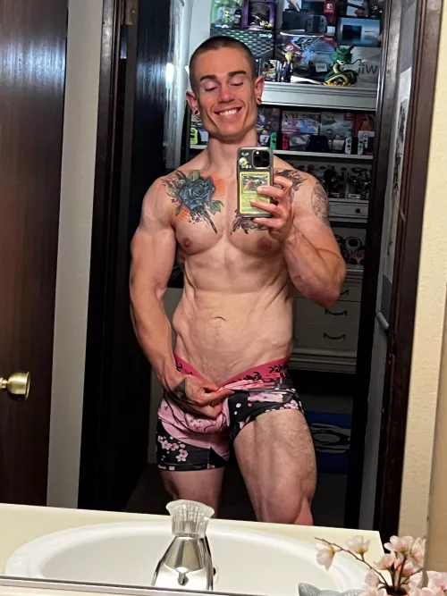 Getting more vascular by Nearby_Senpai