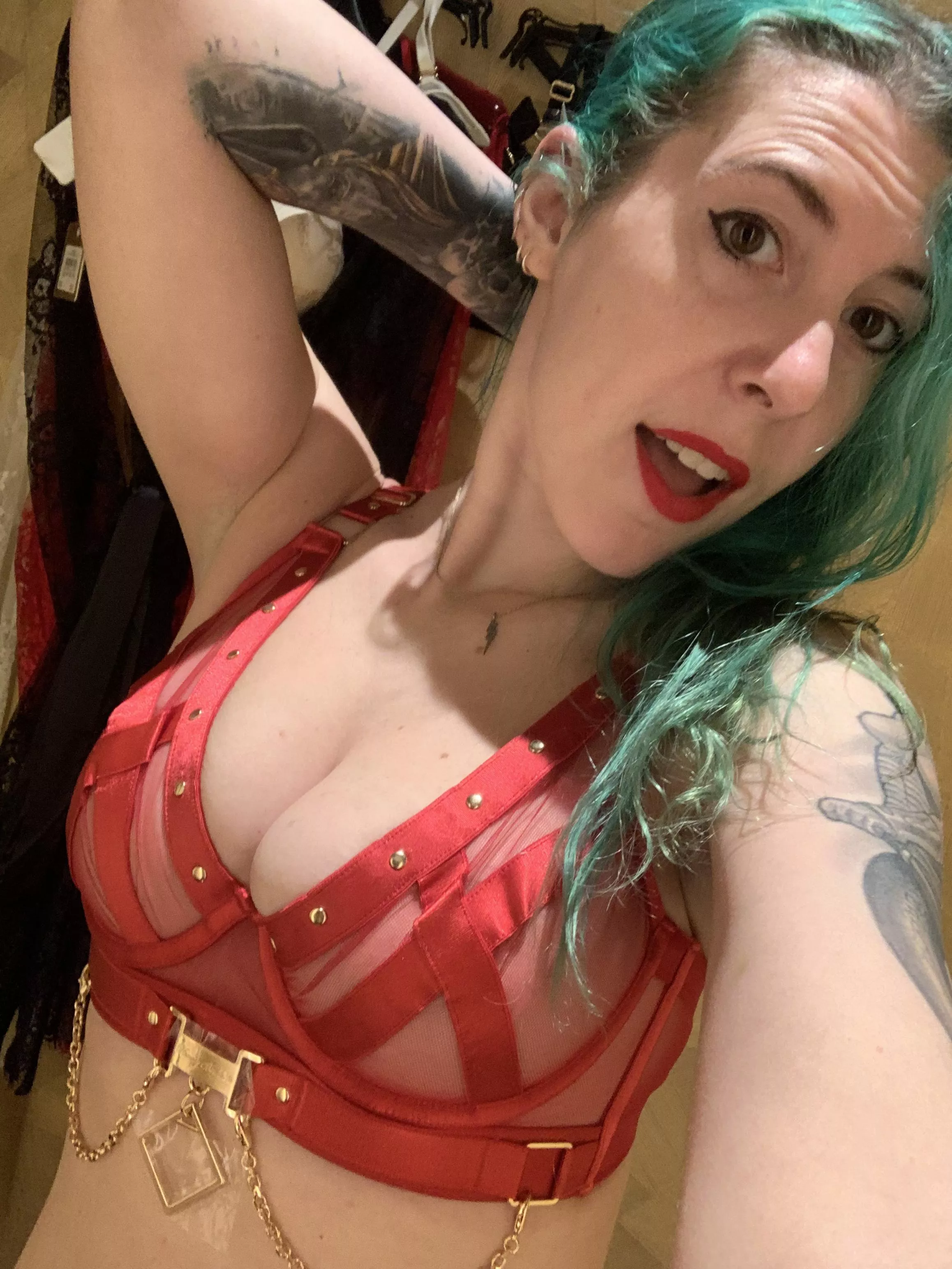 Holiday themed hotness posted by sirenskiss3