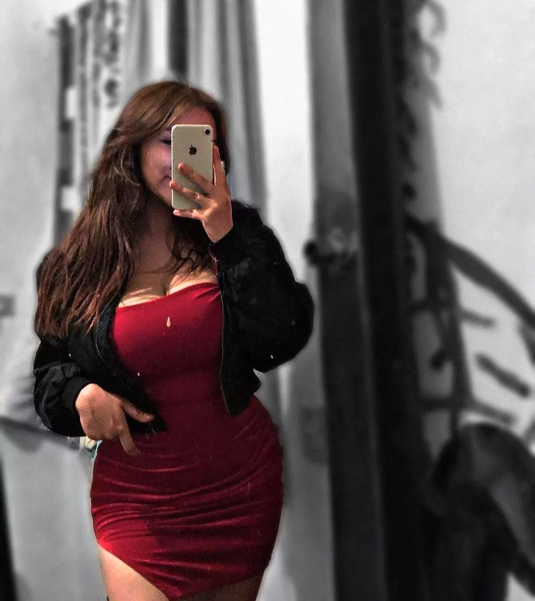 Liliana 🤤 posted by PinEither4972