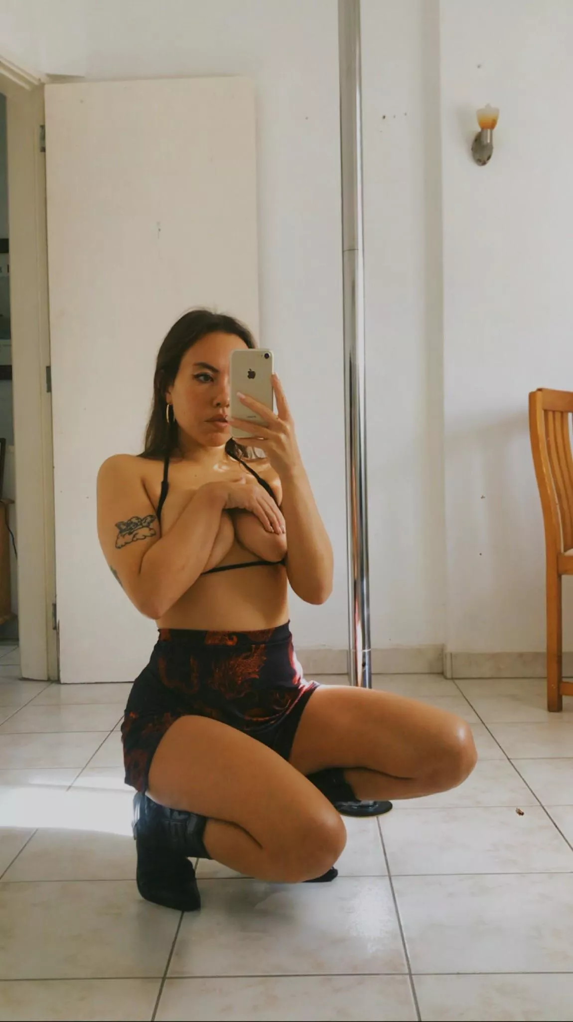 Raise your hand if you like soft but firm natural c cups posted by sloane_carter