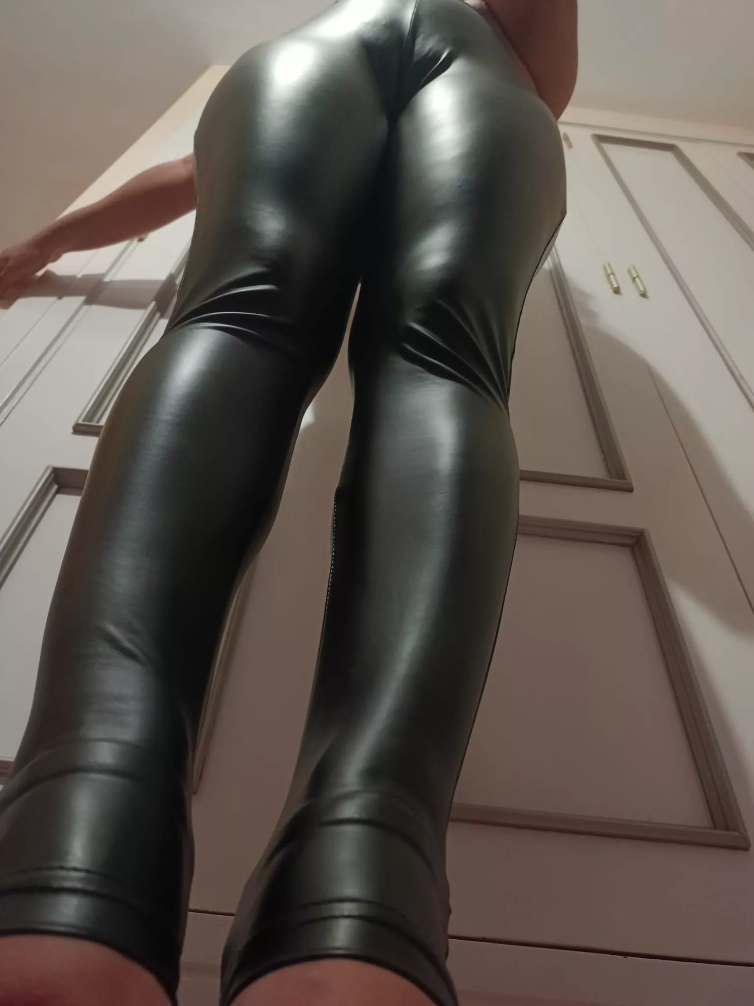 Shinning like a ✨ posted by F33t_G00d355_