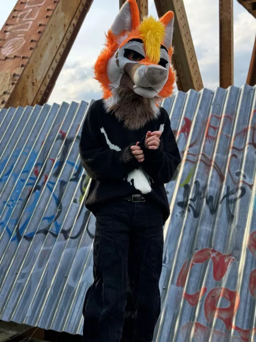 What do we have here heh~ perhaps a curious puppy? 😏🐾 by Render_yip