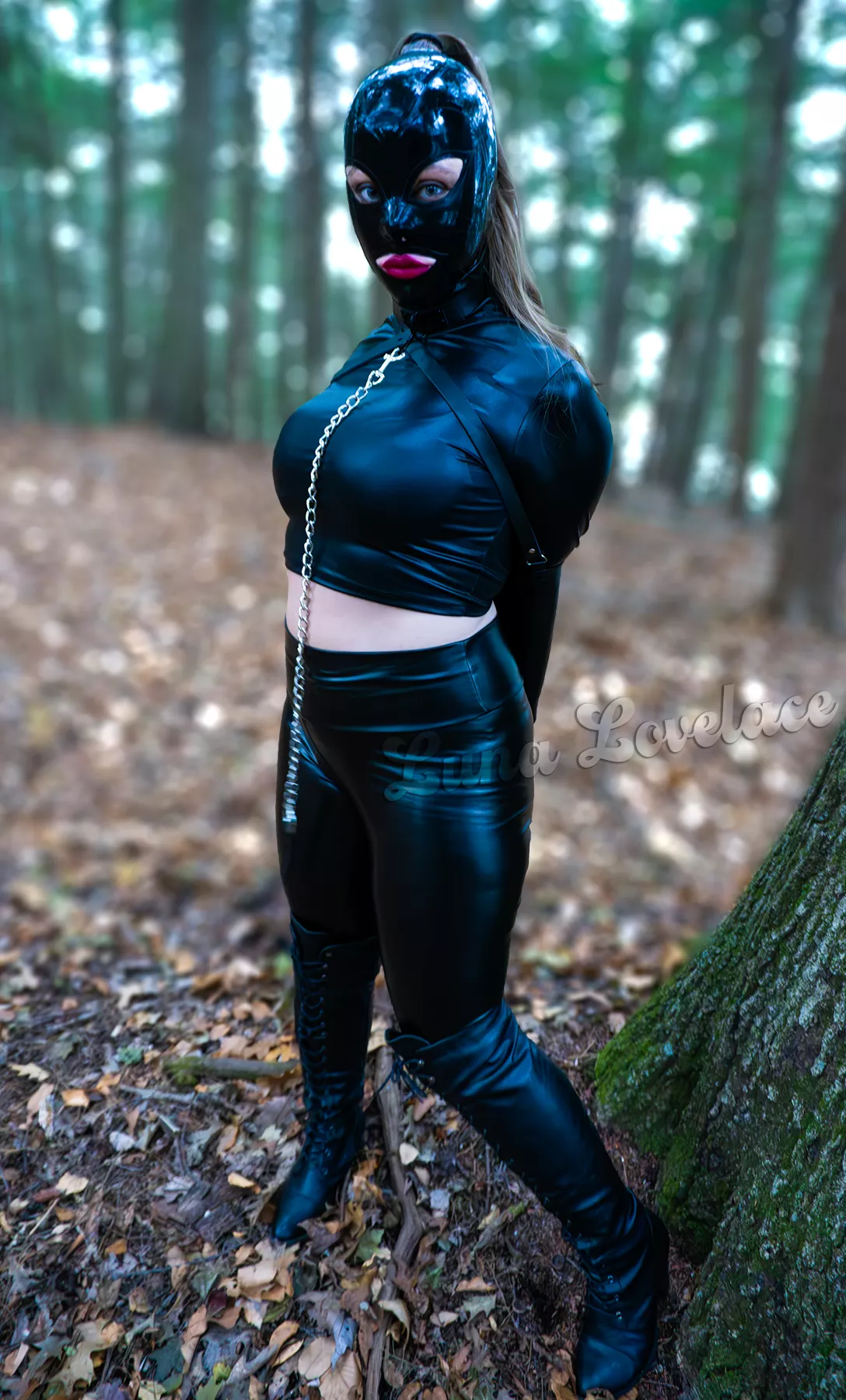 what other hiking gear do I need? [OC] [F] posted by _luna_lovelace_