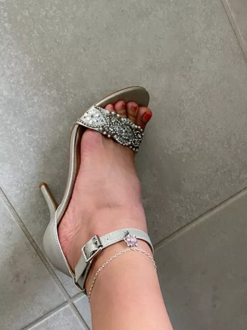 Wife trying her new vixen anklet ❤️🔥 by LumpyWitness1906