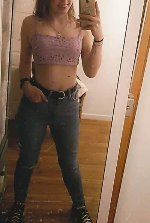 Wouldn't you like to spend a hot night? Me yes! 🥴 by Svetlana-GM