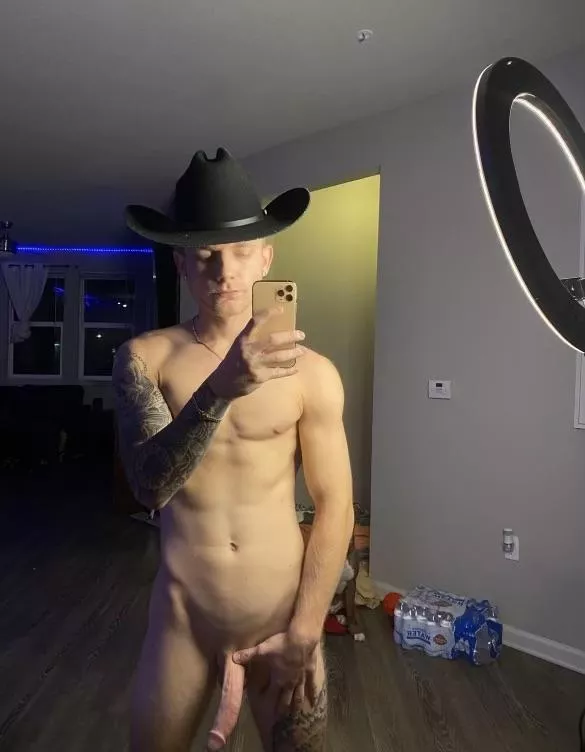 (19) do you mind if I send you cock pictures ? posted by NoseIndividual5372