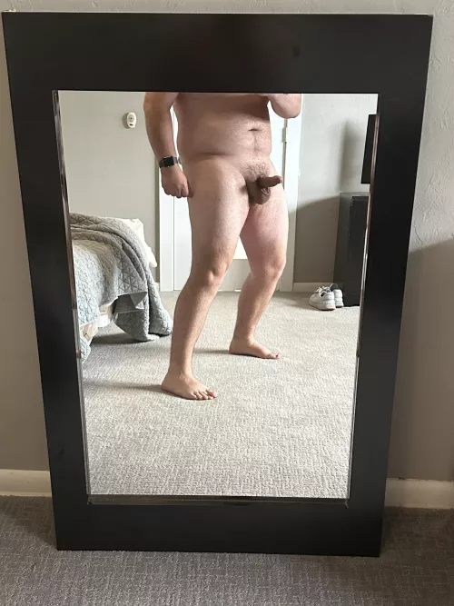 Bending over to fit in this mirror for you! Comment if you like thick thighs by Mattlo369