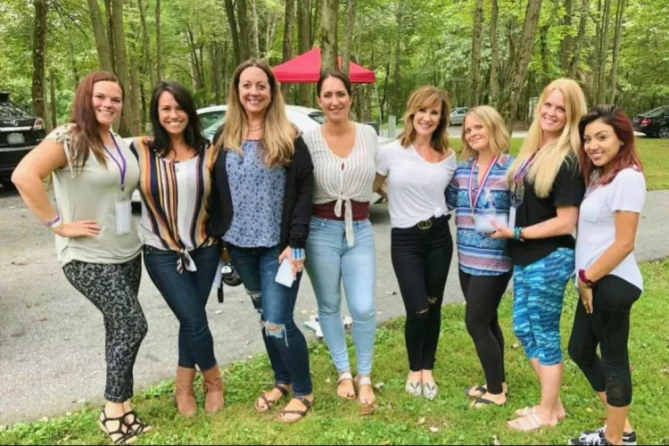 Group of milfs&cougars💯🔥 by CountDannyKoker77