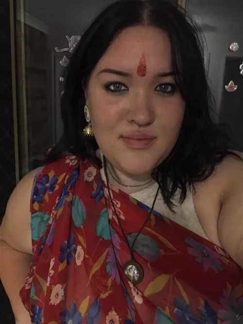 happy diwali! (well, posting this a little late 🤭) whether you celebrate or not, i hope you’ve had a day filled with joy🤎 by blairgonewild